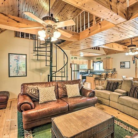 Golfers Retreat - Cabin In Resort 甘特斯维尔 外观 照片