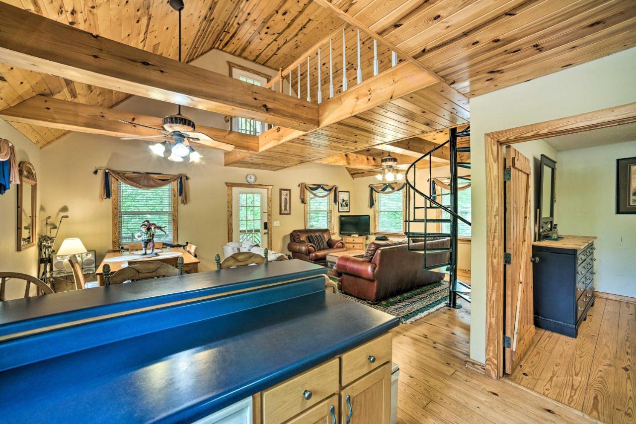 Golfers Retreat - Cabin In Resort 甘特斯维尔 外观 照片